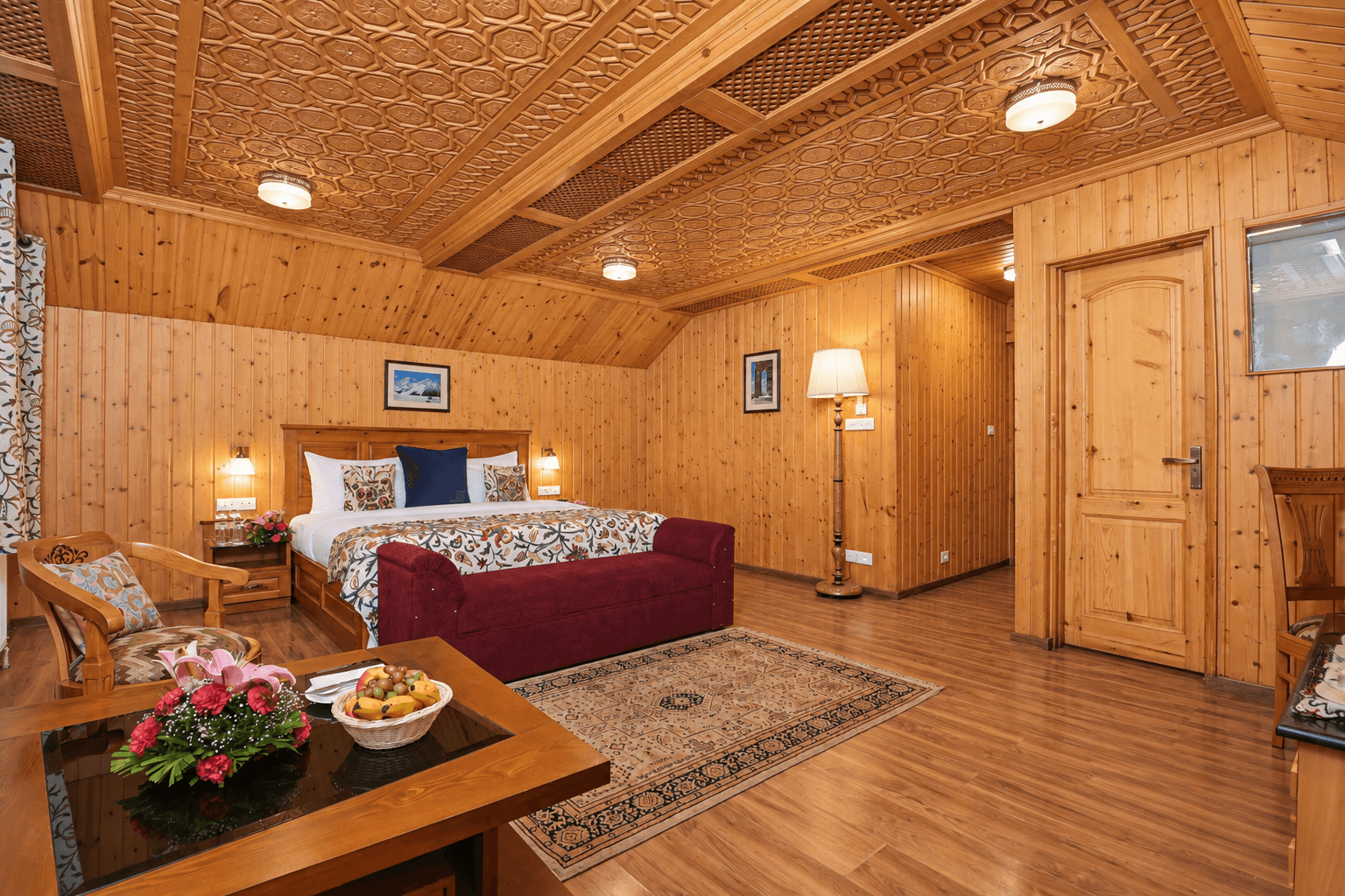 Super Premier Room
